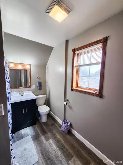 Bath - 423 W Empire, Ishpeming, MI 49849 photo 2 of 3