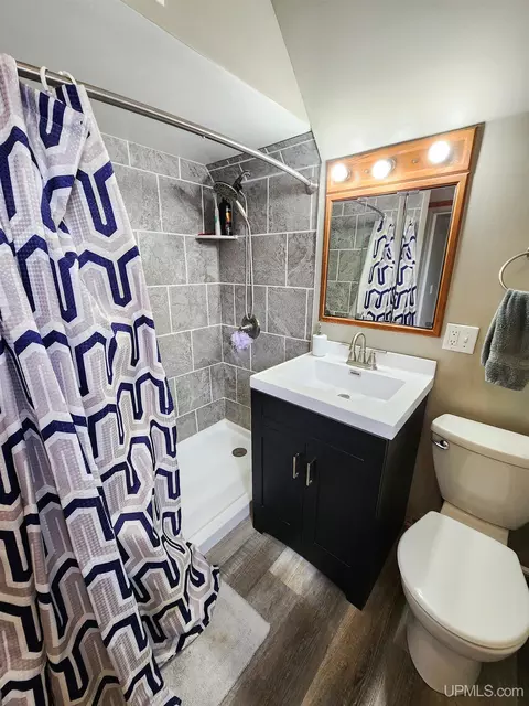 Bath - 423 W Empire, Ishpeming, MI 49849 photo 3 of 3