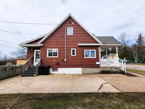 Exterior - 423 W Empire, Ishpeming, MI 49849 photo 5 of 6
