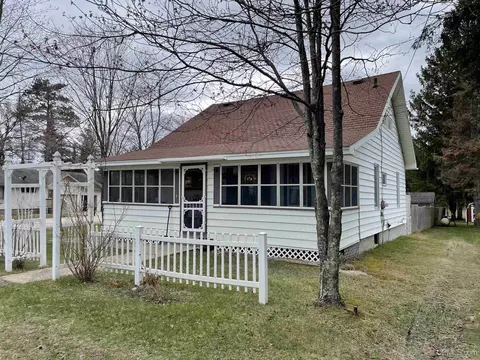 n18631 Presbyterian Way #1, Pembine, WI 54156