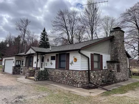 12560 Pritchard, Crivitz, WI 54114