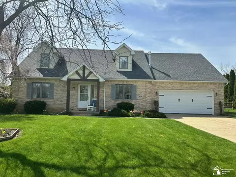 8295 Aberdeen, Lambertville, MI 48144