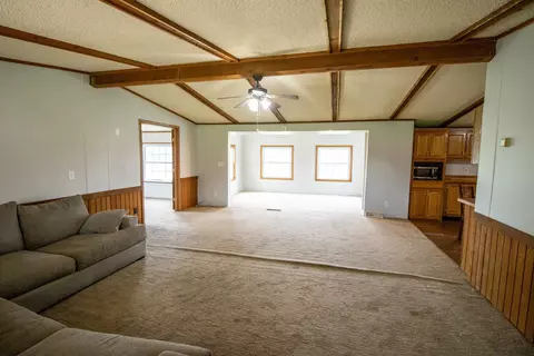 Living - 7414 E Frances, Mount Morris, MI 48458 photo 2 of 4