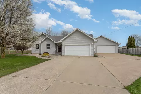 2340 W North Un, Auburn, MI 48611