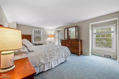 Bedroom - 64 Hawthorne, Grosse Pointe Shores, MI 48236 photo 1 of 6