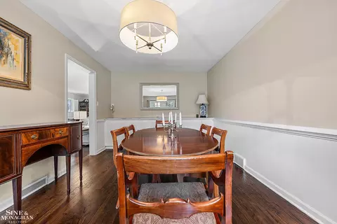Dining - 64 Hawthorne, Grosse Pointe Shores, MI 48236 photo 3 of 4