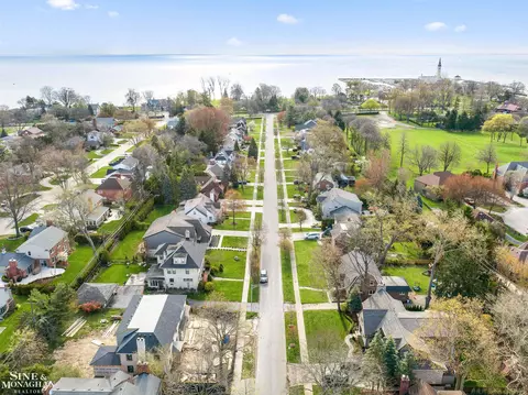 View/Area - 64 Hawthorne, Grosse Pointe Shores, MI 48236 photo 1 of 20