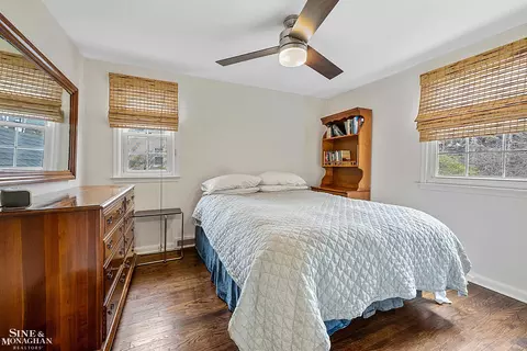 Bedroom - 64 Hawthorne, Grosse Pointe Shores, MI 48236 photo 5 of 6