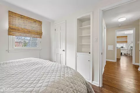 Bedroom - 64 Hawthorne, Grosse Pointe Shores, MI 48236 photo 6 of 6