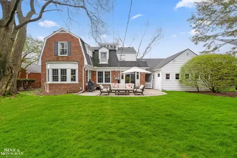 Exterior - 64 Hawthorne, Grosse Pointe Shores, MI 48236 photo 3 of 15
