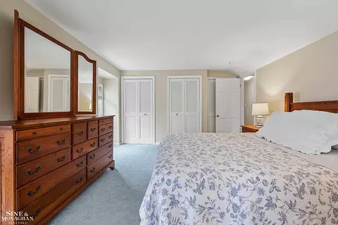 Bedroom - 64 Hawthorne, Grosse Pointe Shores, MI 48236 photo 3 of 6