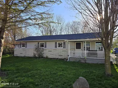 412 Robbins, Owosso, MI 48867