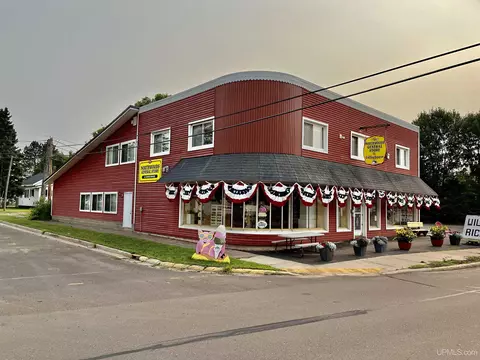 1010 E Us2, Wakefield, MI 49968