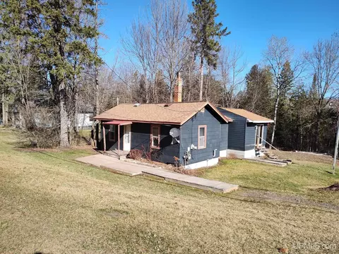 1730 W Adams, Iron River, MI 49935