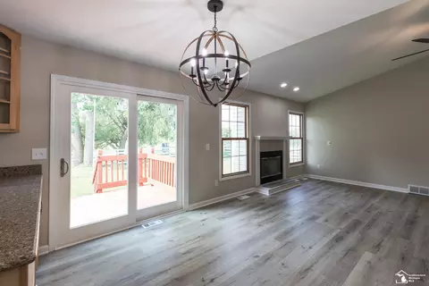 Living - 26185 Matilda, Flat Rock, MI 48134 photo 5 of 5