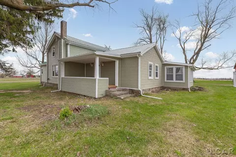 7905 Burton, Adrian, MI 49221