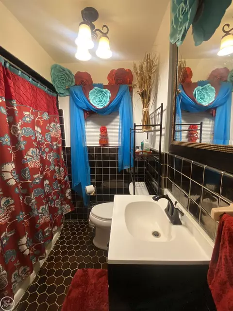 24900 Roxana, Eastpointe, MI 48021 photo 12