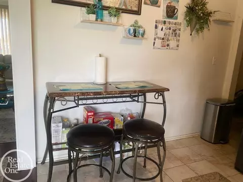 24900 Roxana, Eastpointe, MI 48021 photo 11