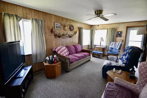 Bedroom - 912 Fruit, Algonac, MI 48001 photo 2 of 4