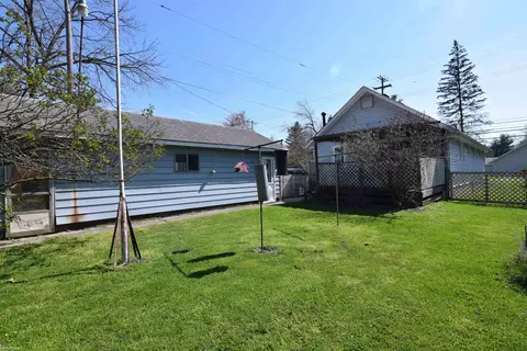 Exterior - 912 Fruit, Algonac, MI 48001 photo 5 of 8