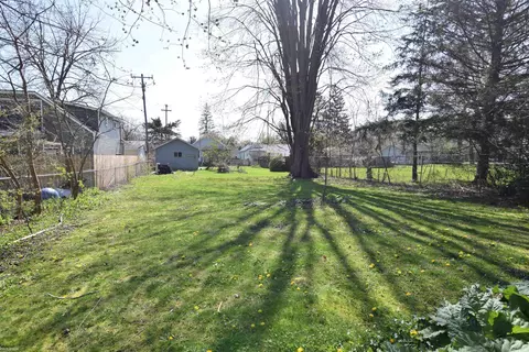Exterior - 912 Fruit, Algonac, MI 48001 photo 6 of 8