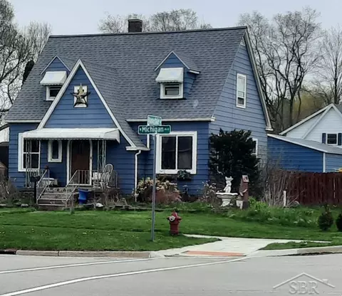 3154 N Michigan, Saginaw, MI 48604