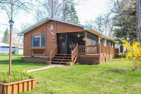 11697 North Shr, Lake, MI 48632