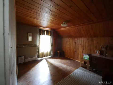 Bedroom - 3545 Seneca Location, Mohawk, MI 49950 photo 7 of 10