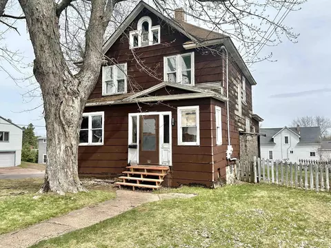 226 Park, Ironwood, MI 49938