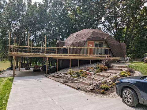 1030 Castle, Weidman, MI 48893
