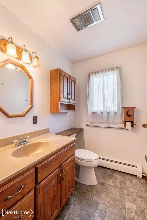 Bath - 11655 Maple, Birch Run, MI 48415 photo 1 of 2