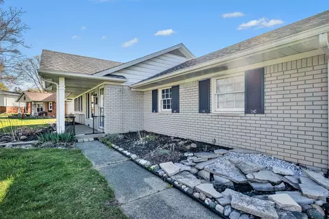Exterior - 4359 Captains Ln, Flint, MI 48507 photo 3 of 12