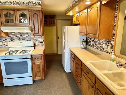 Kitchen - 11088 Bare, Clio, MI 48420 photo 4 of 4