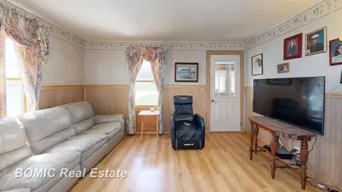 Living - 12903 Alma, Burt, MI 48417 photo 1 of 3
