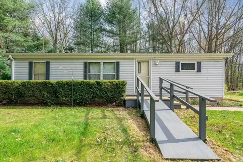 Exterior - 13991 N N Riv, Constantine, MI 49042 photo 4 of 9