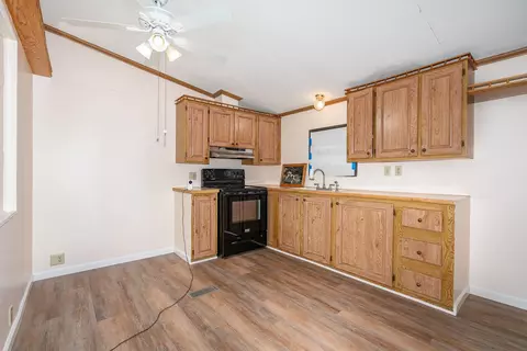 Kitchen - 13991 N N Riv, Constantine, MI 49042 photo 1 of 1