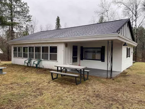 w10875 Us 8, Dunbar, WI 54119