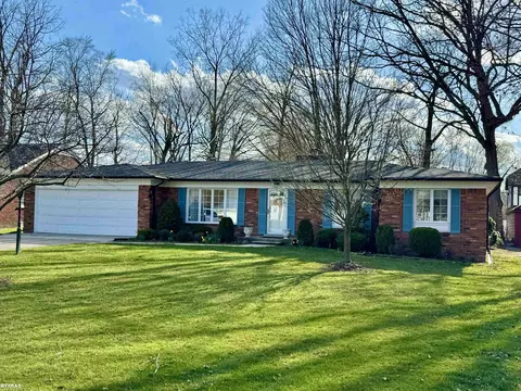 24810 Crocker Blvd, Harrison Township, MI 48045