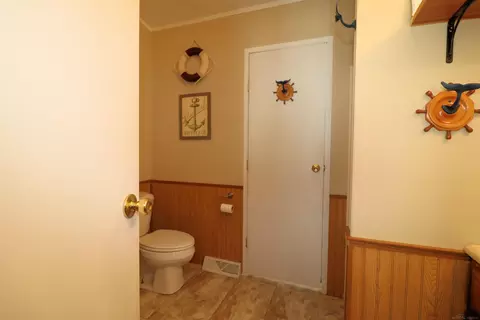 Bath - 2545 Lakeshore Rd #LOT 71, Applegate, MI 48401 photo 3 of 5