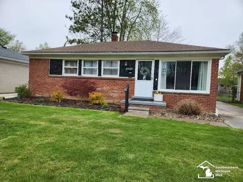 25122 Woodruff, Flat Rock, MI 48134