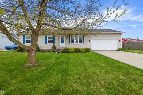 760 Applegate, Marysville, MI 48040