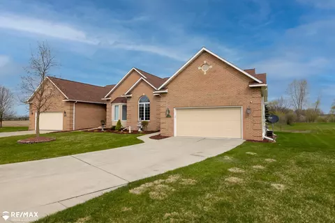 Exterior - 6354 Queens, Flushing, MI 48433 photo 11 of 11