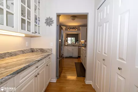 Kitchen - 6354 Queens, Flushing, MI 48433 photo 1 of 4