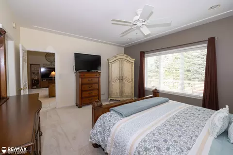 Bedroom - 6354 Queens, Flushing, MI 48433 photo 5 of 9