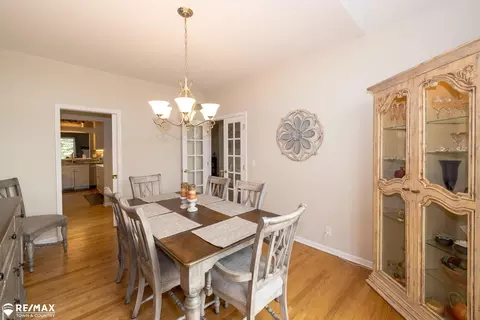 Dining - 6354 Queens, Flushing, MI 48433 photo 4 of 4