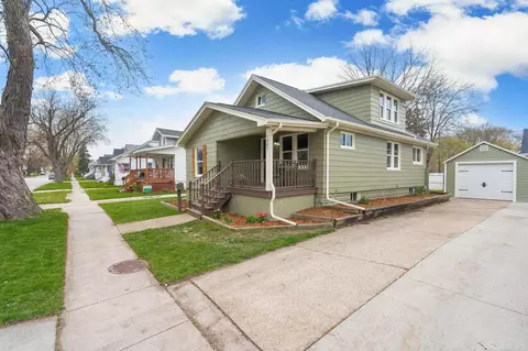 1307 White, Port Huron, MI 48060