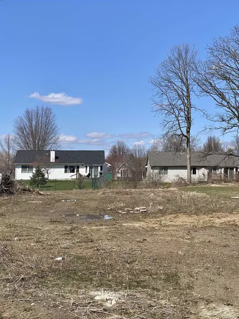 APT 22 Eagle Forest, Freeland, MI 48623 photo 2