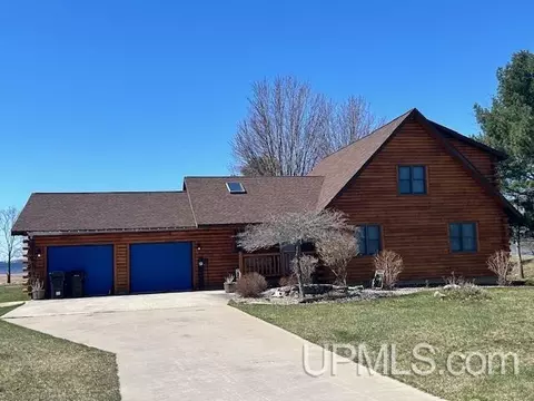 8137 Garth Point 2525 Ln, Rapid River, MI 49878