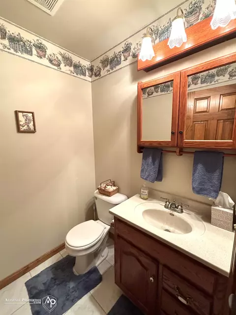 Bath - 2390 Venezia, Davison, MI 48423 photo 6 of 7