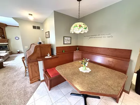 Dining - 2390 Venezia, Davison, MI 48423 photo 1 of 2
